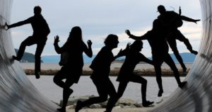 19歳高卒コンビニ店員から気兼ねなく働ける業界に転職するやり方