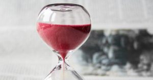 19歳高卒コンビニ店員から長時間労働にならない転職先を探すコツ