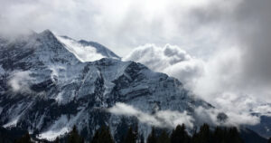 高卒転職の現実と克服法｜4つの方法で未来を切り拓く